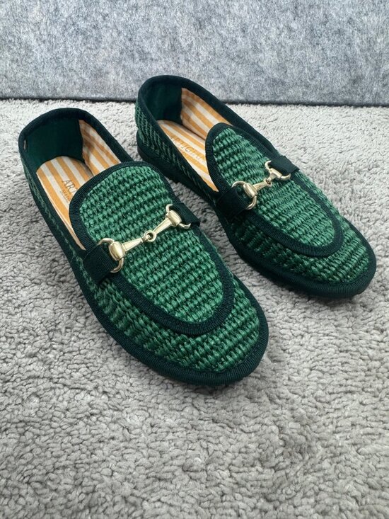 Artigiano Shoes - Artigiano Italy Womens Green Loafers Sz 35 Gold Horsebit Handmade Knit Textured